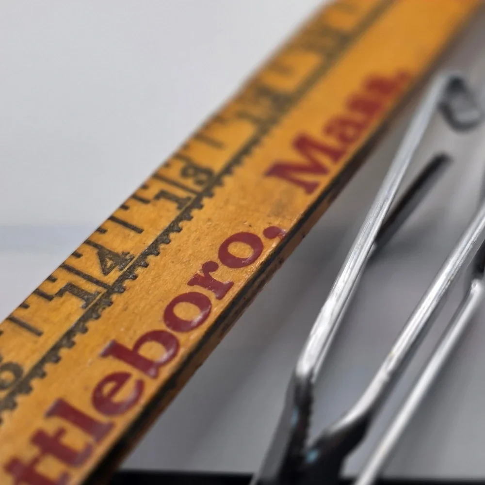 Vintage Scissor Kitchen Tongs Chrome Metal White Coated Handles 11 Inch Taiwan